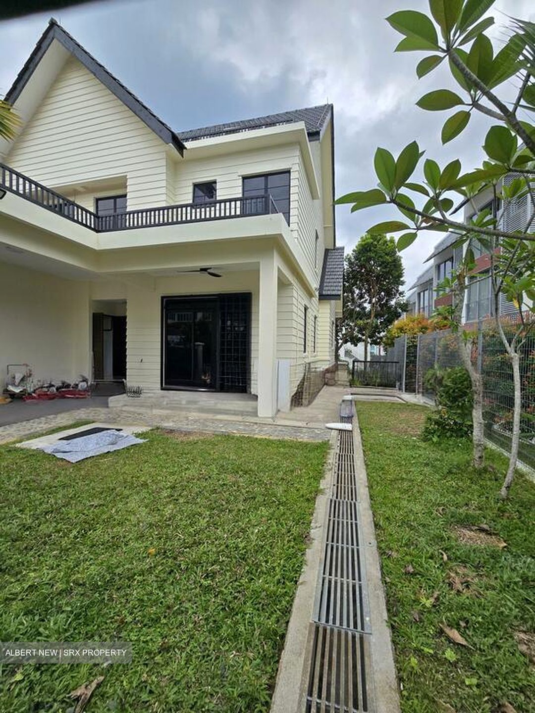 Yuk Tong Avenue (D21), Terrace #524138471